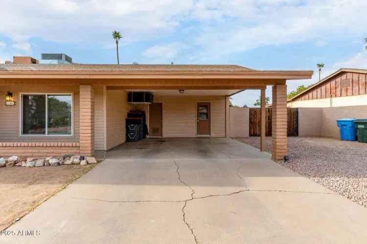 House For Sale in 12402, North 36th Drive, Phoenix, Arizona