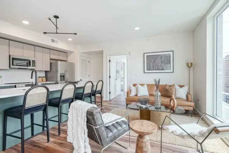 Rent Apartments at The Parker in Philadelphia with Modern Features