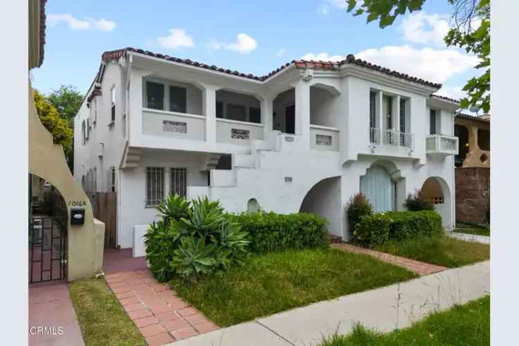 Buy duplex with 3 bedrooms in Los Angeles near Beverly Grove