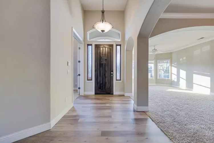 For Sale Beautiful Single Story Home in Sunwest Meadows