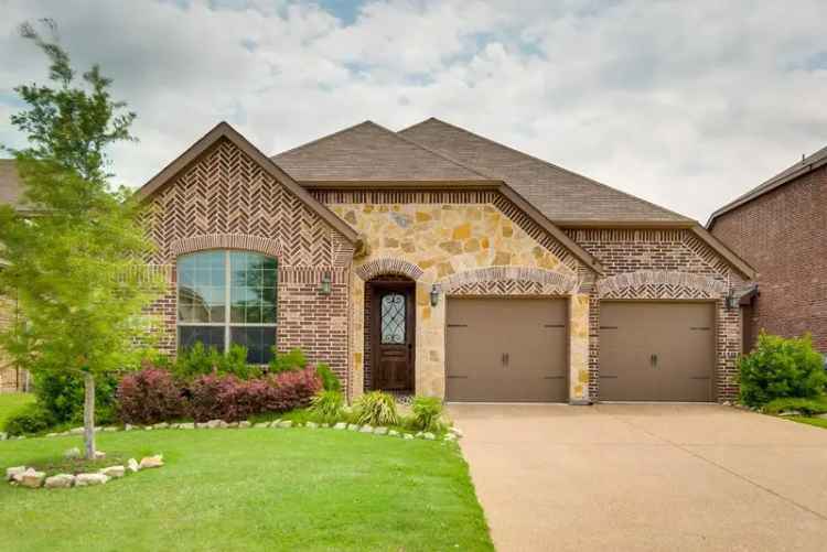 Rent Megatel Home with Upgrades Near I-30