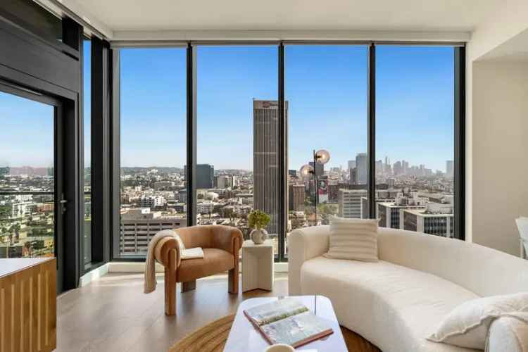 Rent Modern Apartments in Koreatown with Five Star Amenities