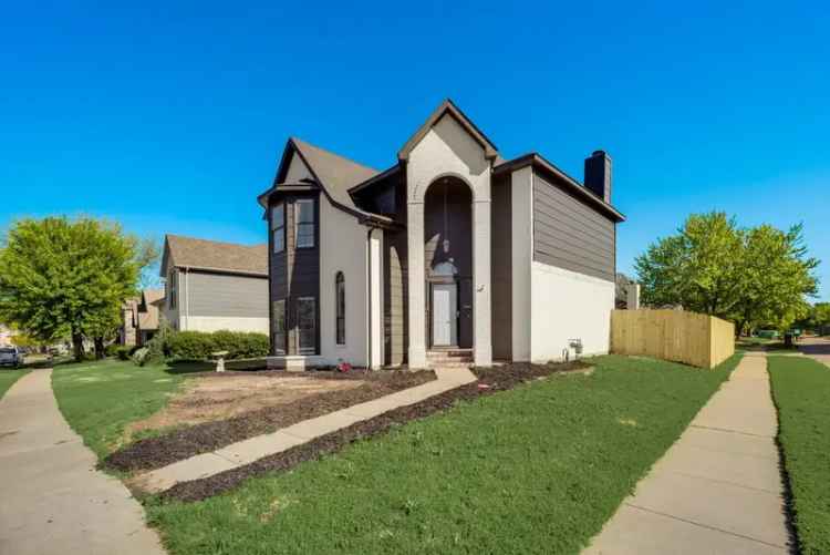 Rent Updated Home in Flower Mound with Private Backyard and Modern Finishes