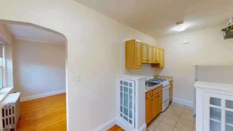 Rent Apartments in Cleveland Circle with Heat and Hot Water Included