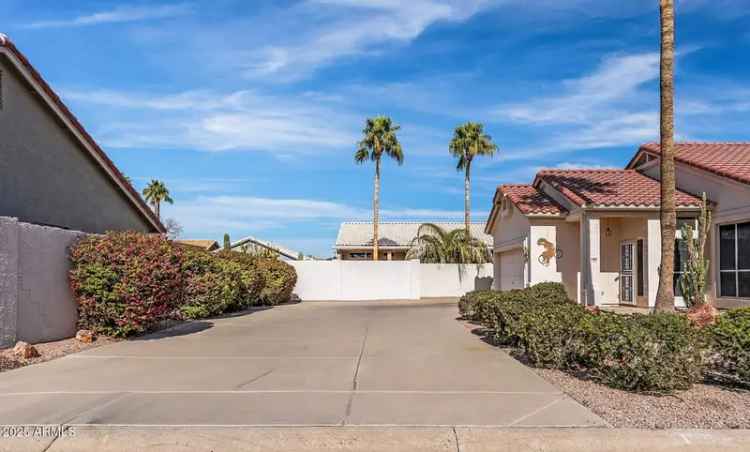 Buy Coyote Lakes Golf Course Home with Pool Sized Lot and Water View