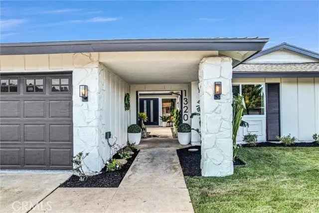 House For Sale in 1320, North Sarita Place, Orange, California