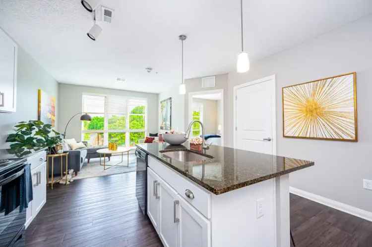 Rent Urban Apartments in Franklinton with Modern Finishes and Views