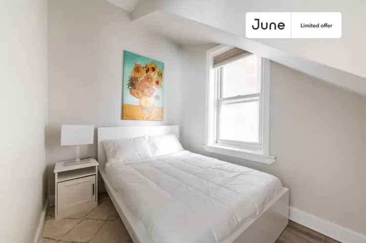 Room for Rent in 3 Bedroom Apartment in East Ukrainian Village