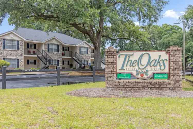 Rent Lakeview Oaks Apartments in Savannah with Community Amenities