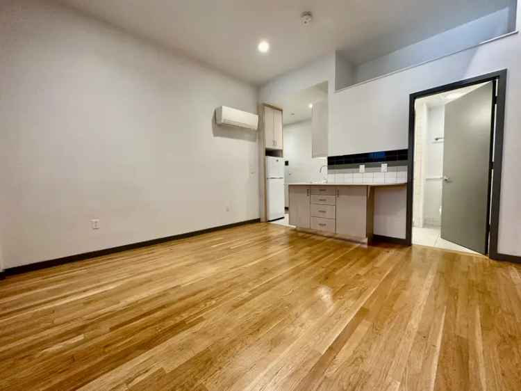 Rent Modern Studio Apartment in Beacon Hill Near Boston Common