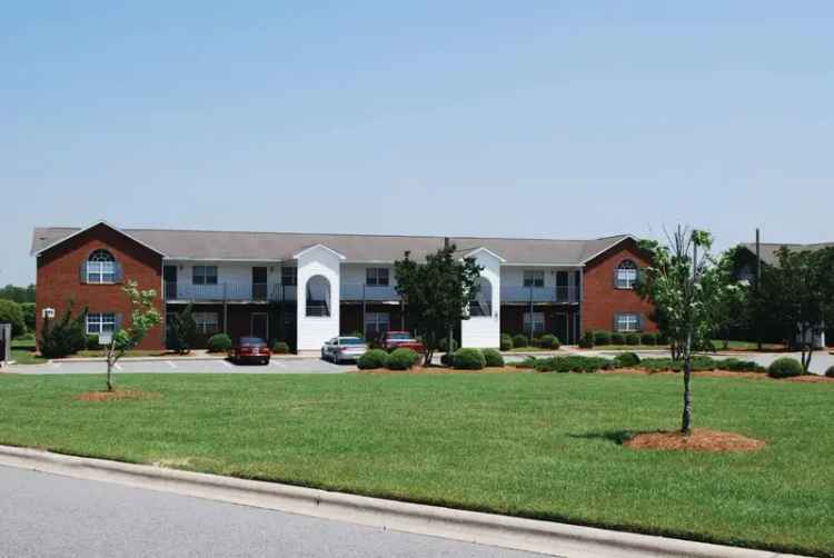 Rent Apartments in Greenville NC Near East Carolina University