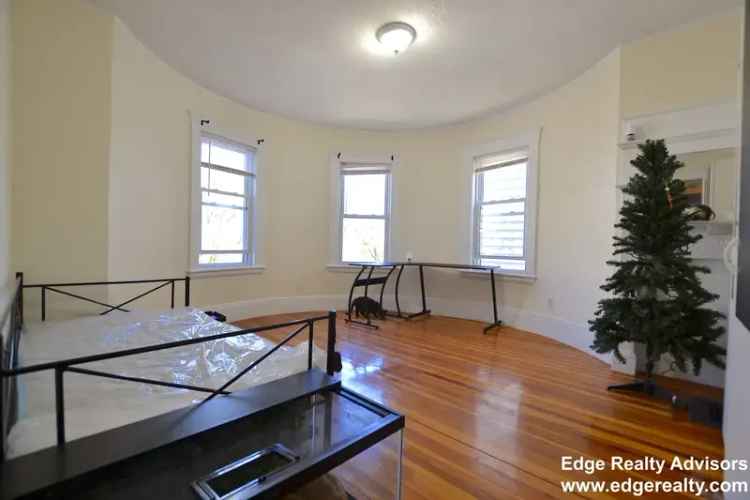 Rent Apartment Unit in Massachusetts with Exclusive Features