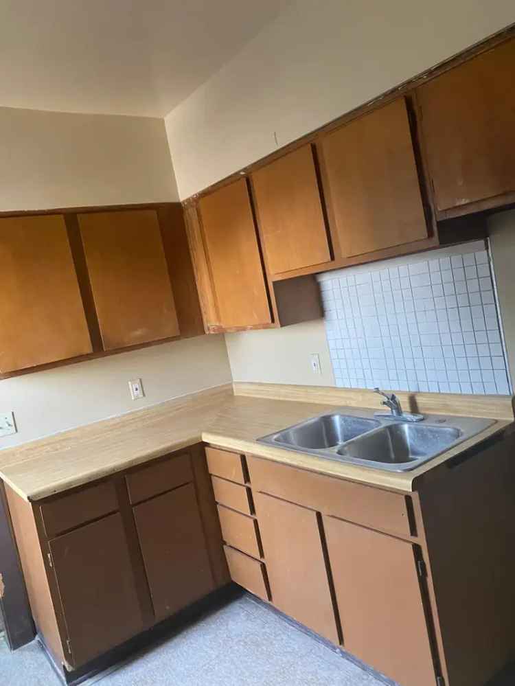 Rent 2 Bedroom Apartment Ready to Move In