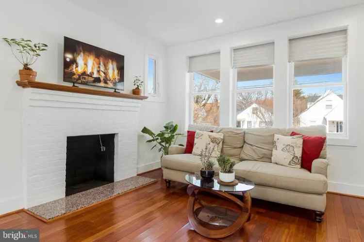 House For Sale in 210, Peabody Street Northwest, Washington, District of Columbia