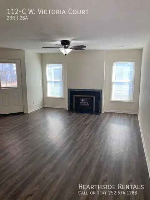 Condo for Rent in Greenville with 2 Bedrooms and Swimming Pool