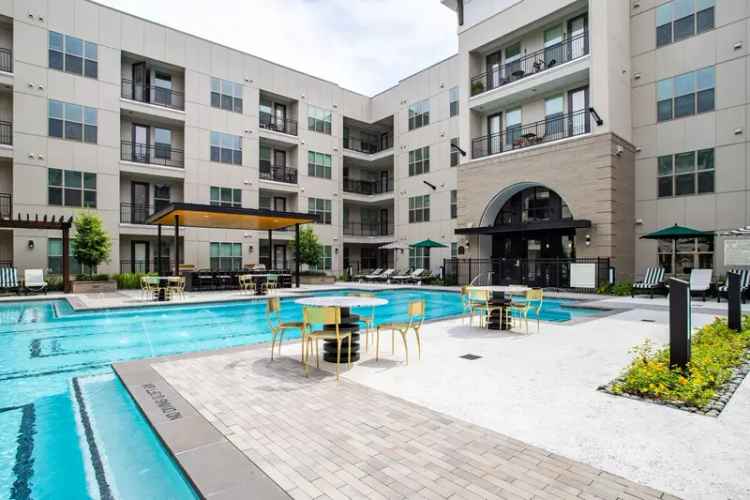 Luxury Apartments for Rent in Richmond Texas with Resort-Quality Amenities