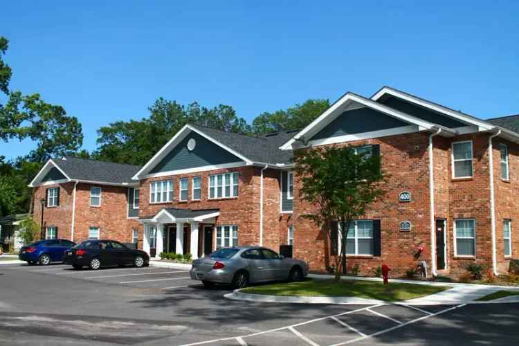 Rent Affordable Family Apartments in North Charleston with Essential Features