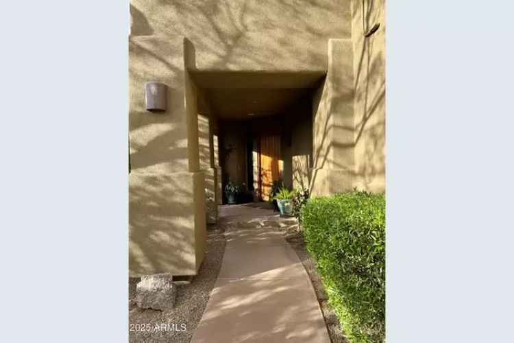 Townhouse for rent in Scottsdale with luxury features and smart technology