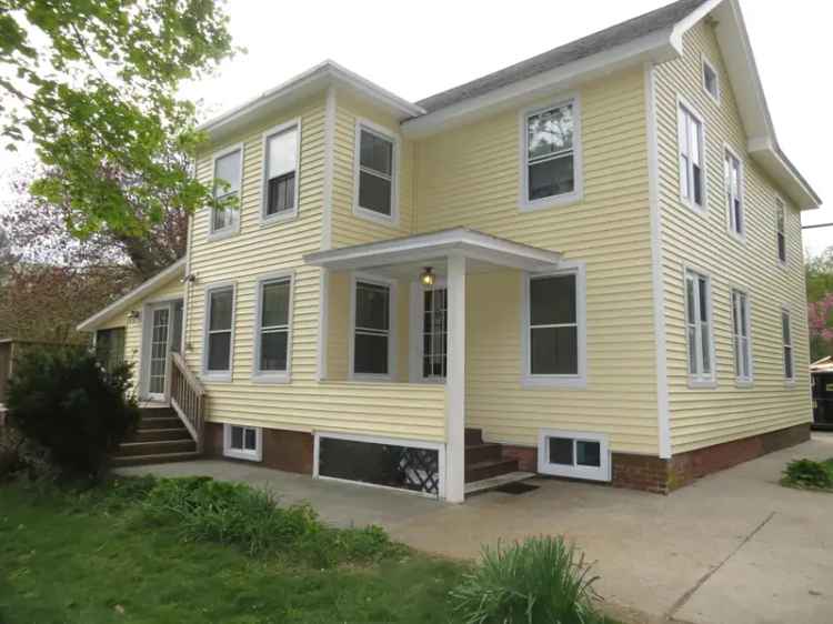 Rent Immaculate Apartment with Marsh Views in Quaint New England Setting