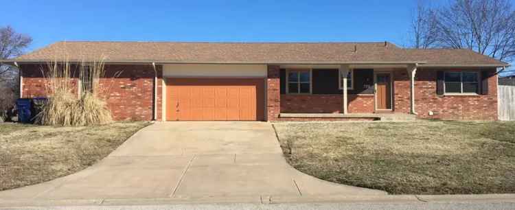 Rent Duplex in Andover KS with 3 Bedrooms and Modern Features