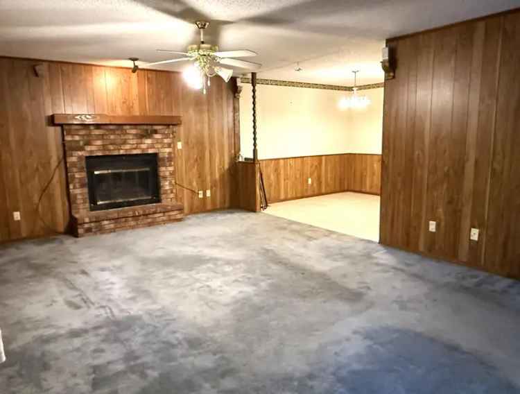 House For Sale in 1112, West 19th Terrace, Russellville, Arkansas