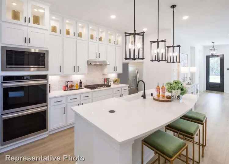 Buy Townhome in Highland with Spacious Layout and Modern Kitchen