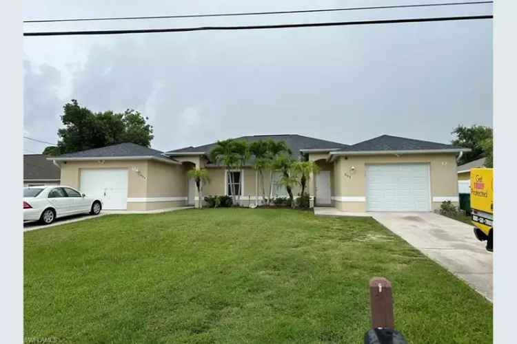 House For Sale in Cape Coral, Florida