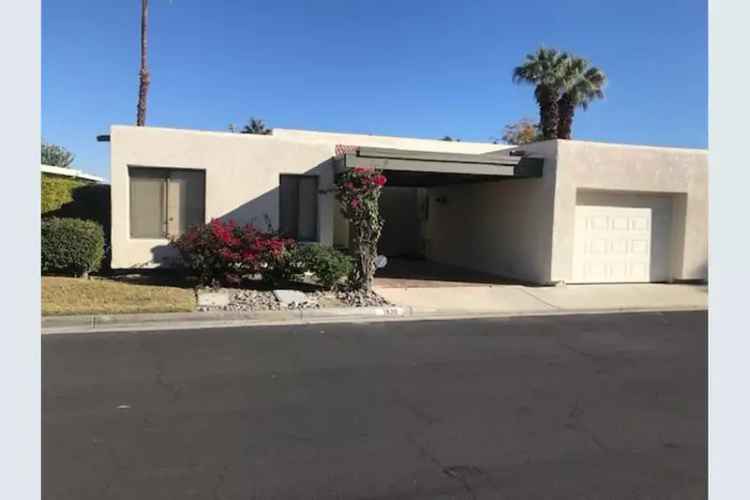 Buy Contemporary Home in Palm Springs with Community Amenities