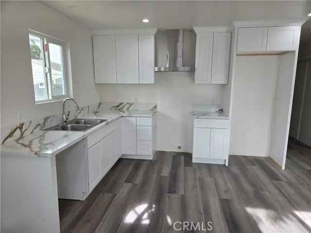 House For Sale in 14844, Polk Street, Los Angeles, California