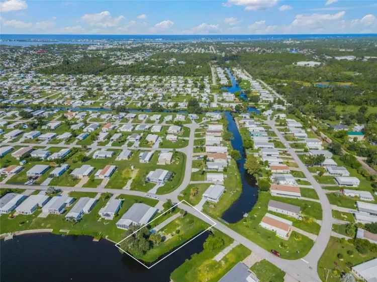 Land For Sale in 1329, Blue Heron Drive, Englewood, Florida