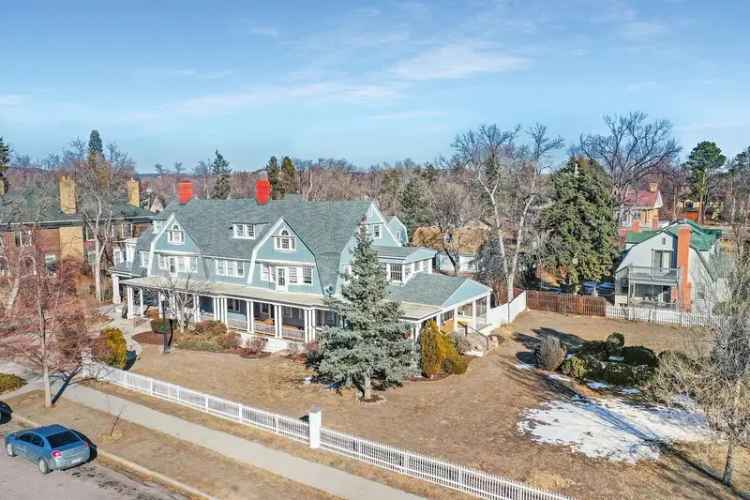 Rent Apartment Unit in Colorado Springs with Mountain Views