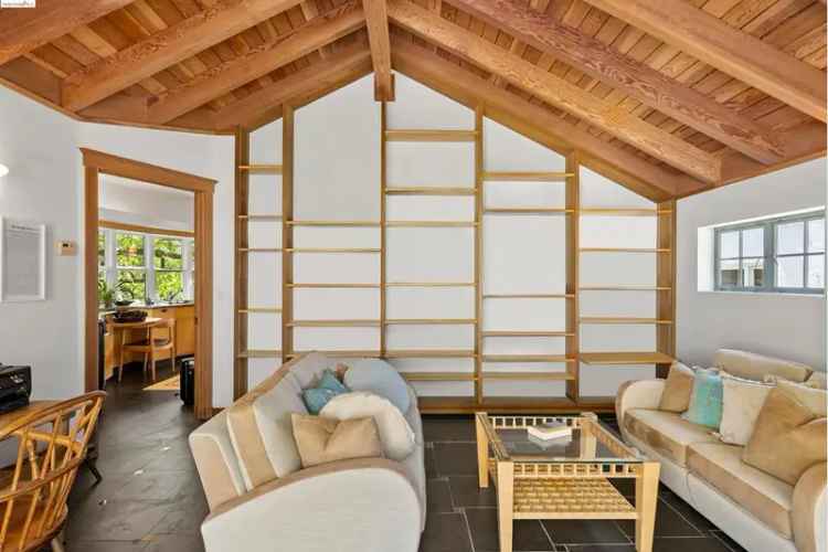 Rent Cottage in Oakland with Natural Light and Gourmet Kitchen