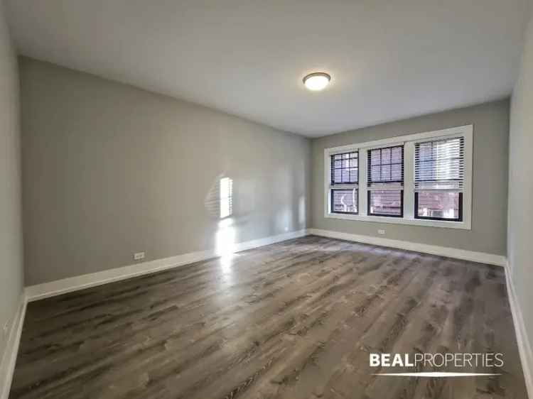 Rent 2 Bedroom Apartment in Evanston Near Northwestern University