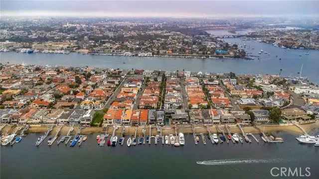 House For Sale in 815, Via Lido Soud, Newport Beach, California