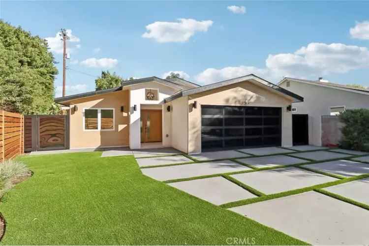 Buy House in Sherman Oaks with Pool, 4 Bedrooms and Modern Amenities