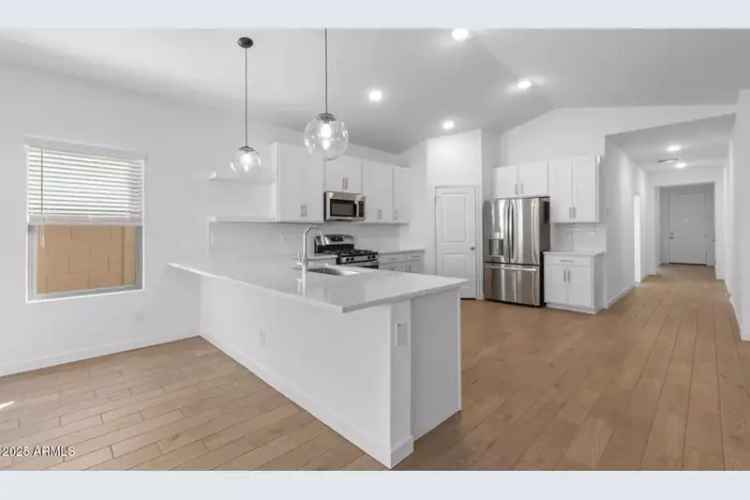 Explore the Luxury of Buying a House in Downtown Phoenix with Modern Features