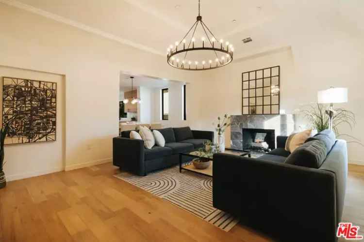 Buy House in Carthay with Newly Remodeled Features and ADU