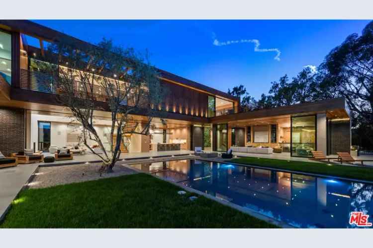 Luxury buy estate in Beverly Hills with 7 bedrooms and panoramic views