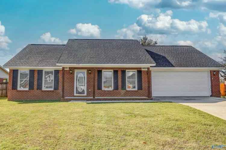 Buy 3 Bedroom Brick Home in Sherwood Oaks with Spacious Living Room