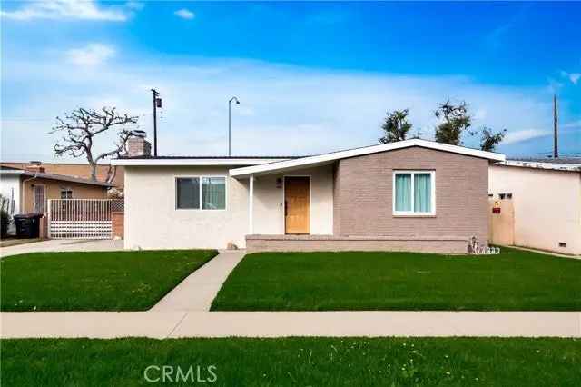 House For Sale in Long Beach, California