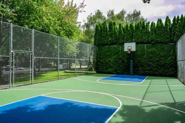 Rent Apartments in Vancouver WA with Amenities like Fitness Center