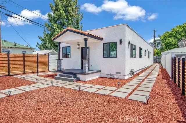 House For Sale in 3416, 11th Avenue, Los Angeles, California