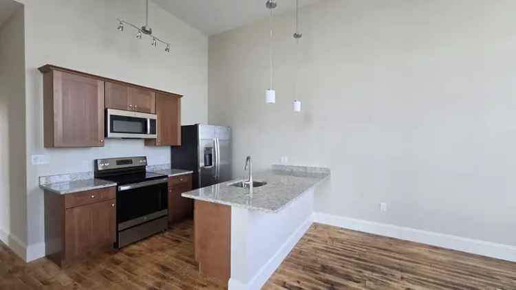 Rent Stylish Apartments in Fall River with Stunning Water Views