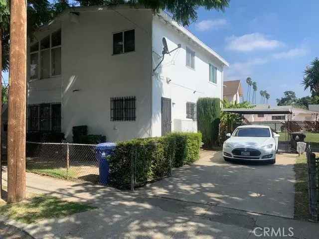 House For Sale in 3734, South Harvard Boulevard, Los Angeles, California