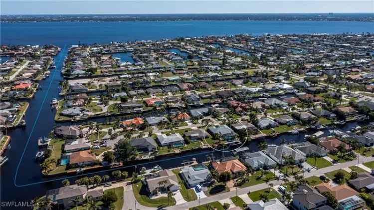 House For Sale in 3328, Southeast 18th Avenue, Cape Coral, Florida