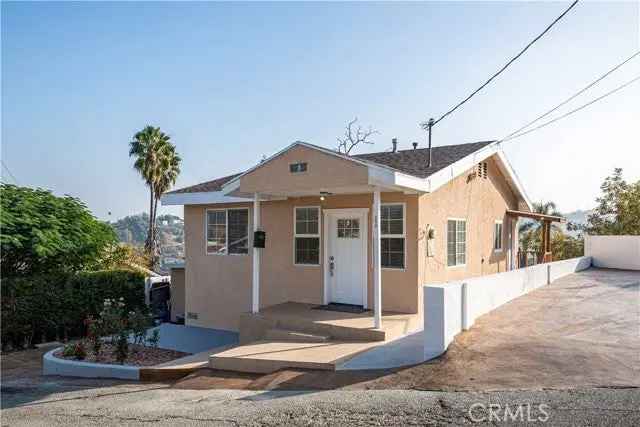 House For Sale in 3470, Amethyst Street, Los Angeles, California