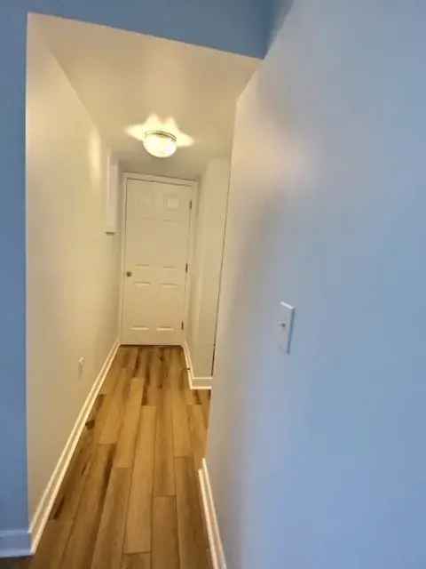 Rent One Bedroom Apartment in Peaceful Neighborhood on White Wood Rd