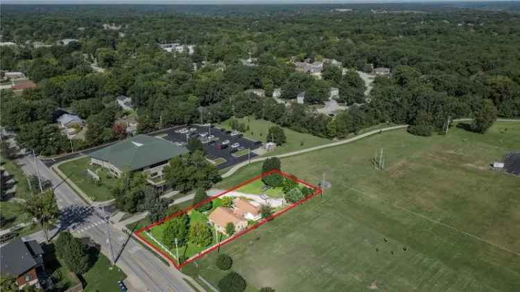 Land For Sale in 412, Northwest Tiger Boulevard, Bentonville, Arkansas