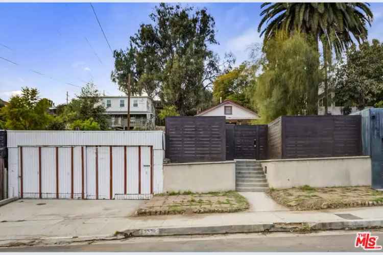 Buy bungalow in Elysian Heights with DTLA views and expansive lot