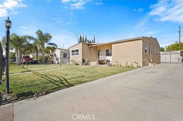 House For Sale in 14419, Herron Street, Los Angeles, California